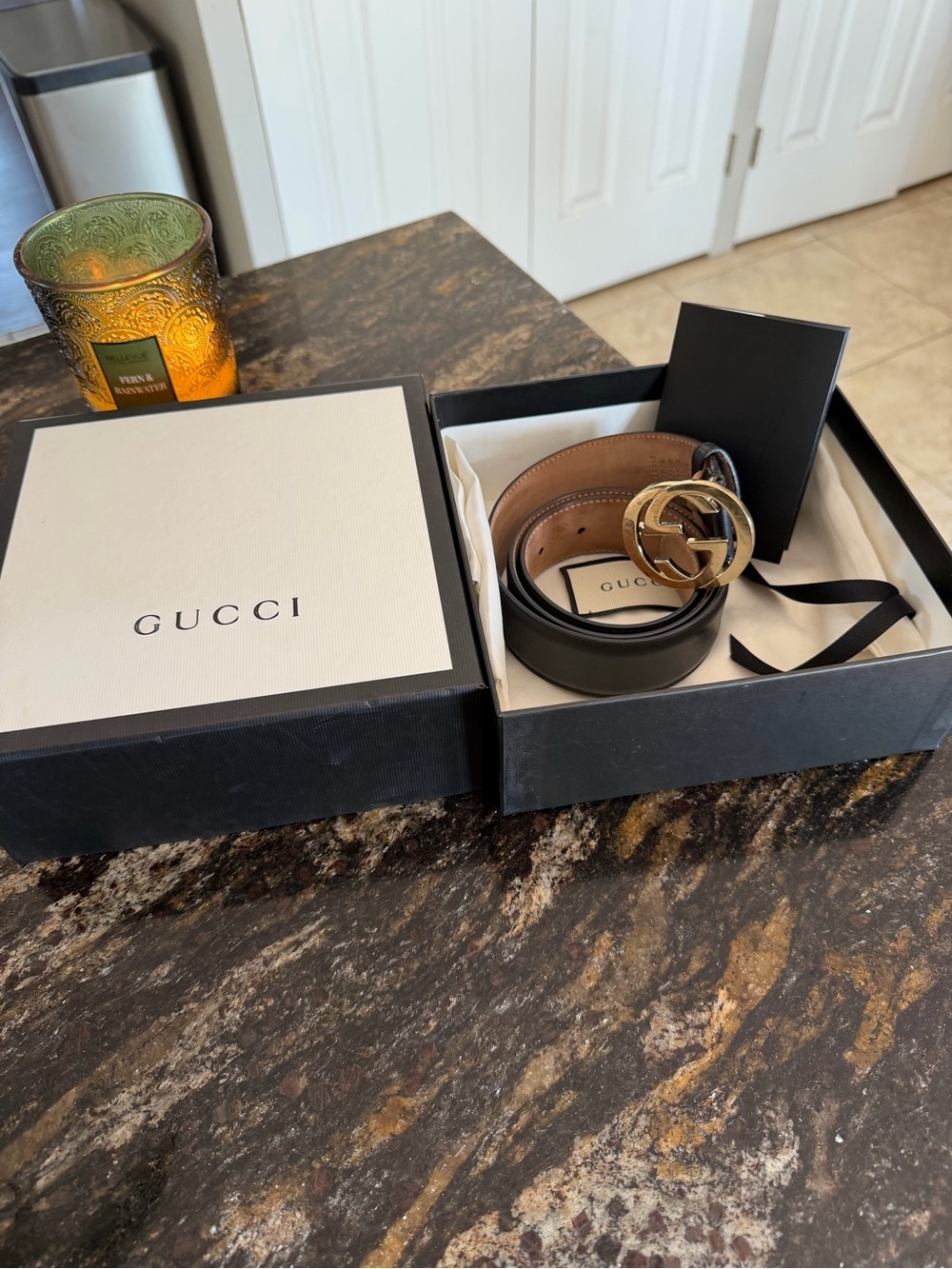 Gucci Black Leather Belt with Gold GG Round Buckle - Picture 6 of 6